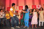 Nia  Sharma,  Kushal Tandon with Ek Hazaaron Mein Meri Behna Hai stars entertain CPAA kids in Kanjumarg on 16th June 2012 (100).JPG